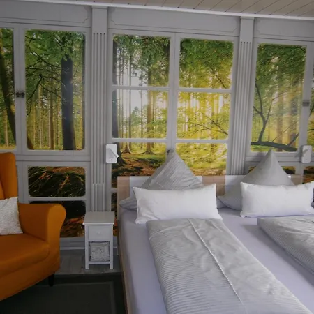 Der Fruehe Vogel Plaue (Thuringia)