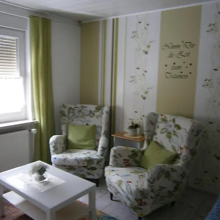 Der Fruehe Vogel Lägenhet Plaue (Thuringia)