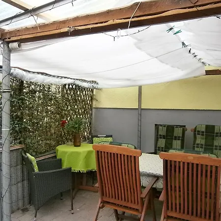 Apartment Der Frühe Vogel Plaue (Thuringia)
