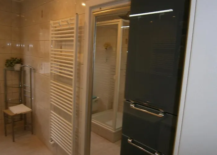 Der Fruehe Vogel Daire Plaue (Thuringia)