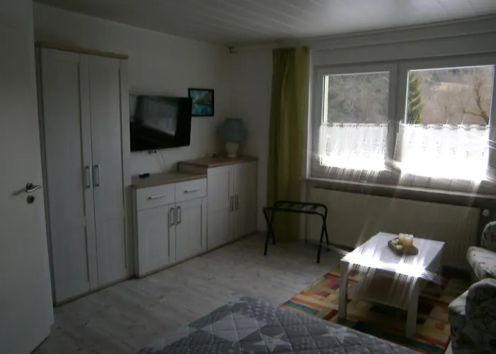 Daire Der Fruehe Vogel Plaue (Thuringia)