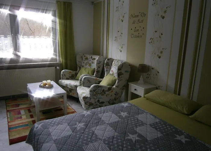 Der Fruehe Vogel * Plaue (Thuringia)